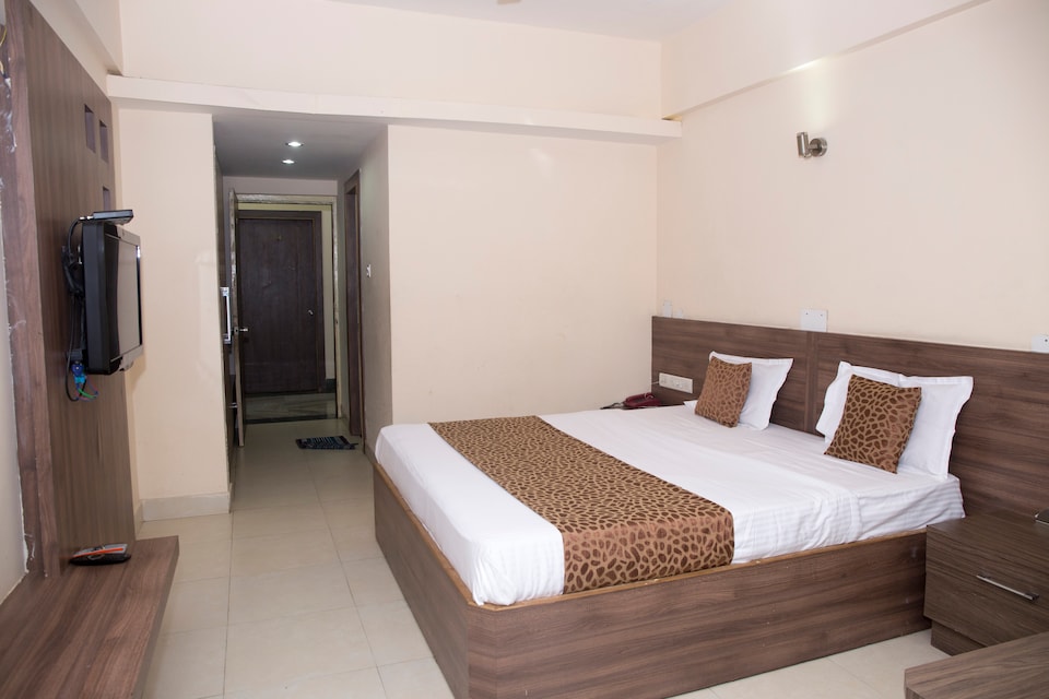OYO 8109 Hotel Basera, Railway Station Bhubneshwar, Bhubaneswar