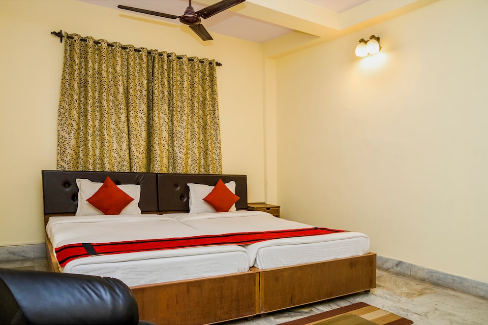 OYO 8129 Coral Residency City Center, Salt Lake Kolkata, Kolkata