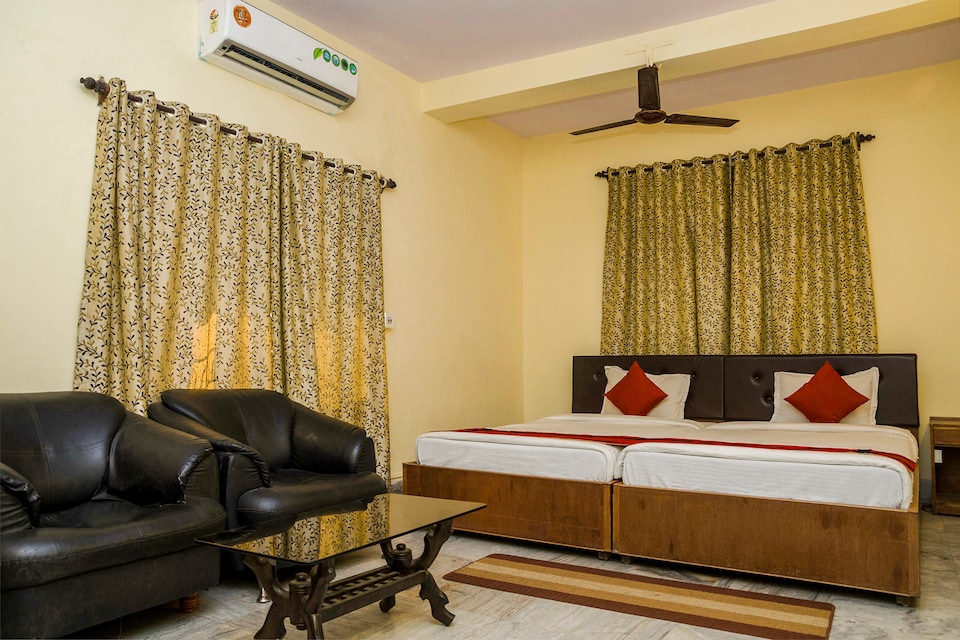 OYO 8129 Coral Residency City Center, Salt Lake Kolkata, Kolkata