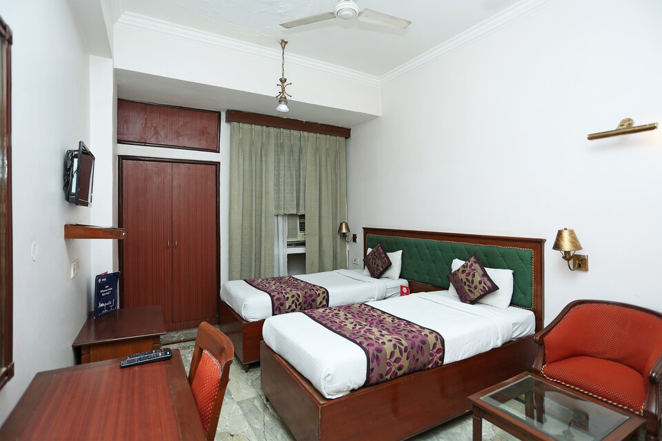 OYO 8178 Hotel Saket, Civil Lines Allahabad, Prayagraj