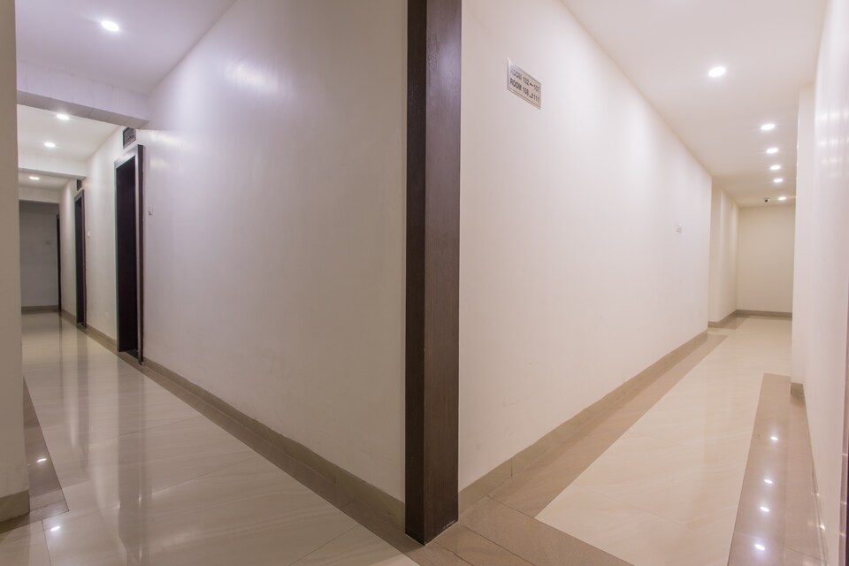 OYO 8191 Hotel Silvotel 1, Vijay Nagar Indore, Indore