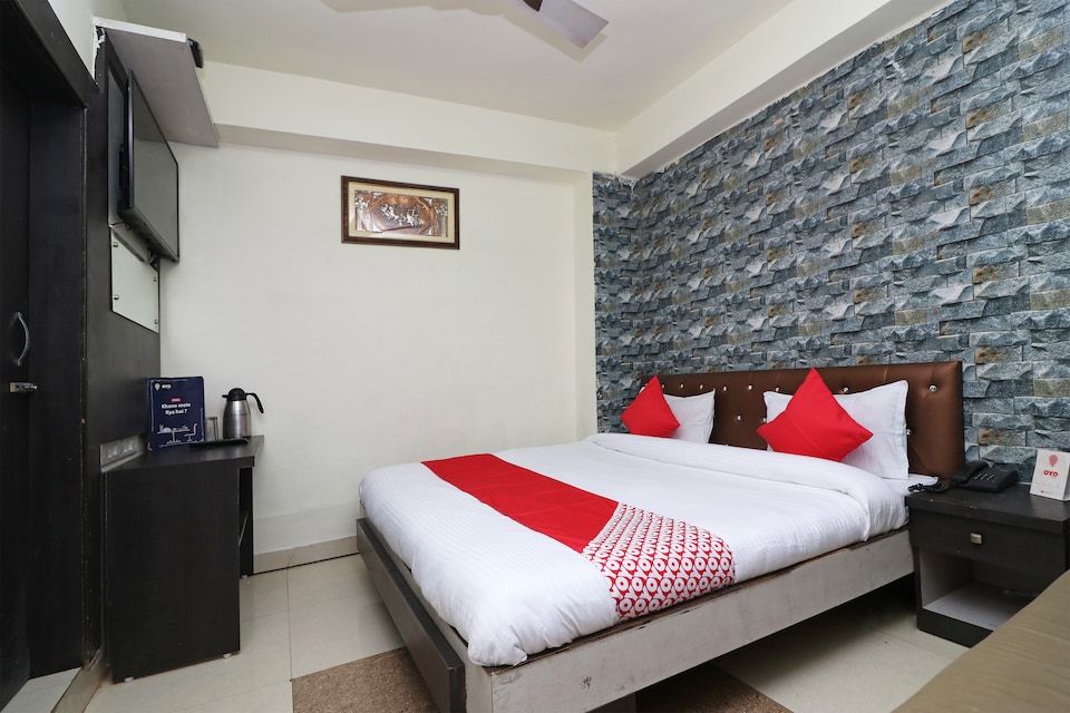 Flagship Hotel Manan, Hamidia Road Bhopal, Bhopal