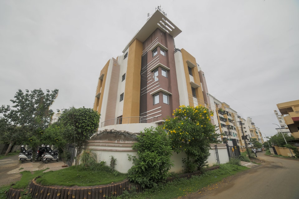 OYO 7439 Hotel Gayatri Inn Annex, Pratap Nagar Nagpur, Nagpur