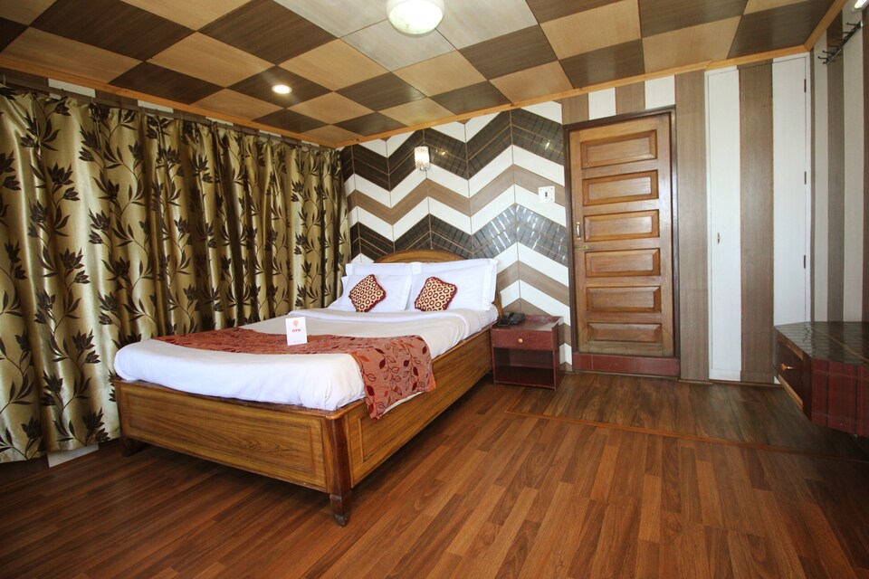 OYO 8223 Hotel Broadway, Darjeeling, Darjeeling