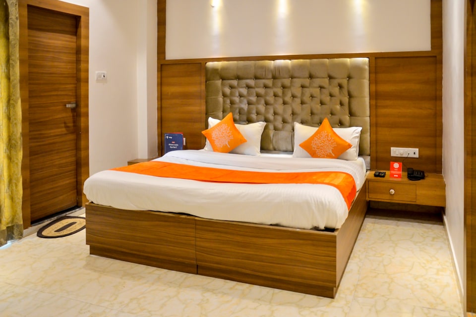 OYO 8230 Hotel Sarin Inn, Sigra, Varanasi