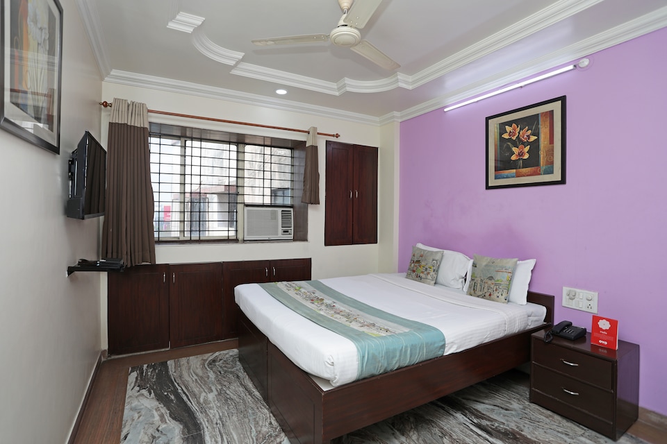 OYO Hotel Bliss Executive Near Sant Tukaram Nagar Metro Station, Pimpri Pune, Pune
