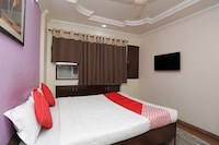 OYO Hotel Bliss Executive Near Sant Tukaram Nagar Metro Station