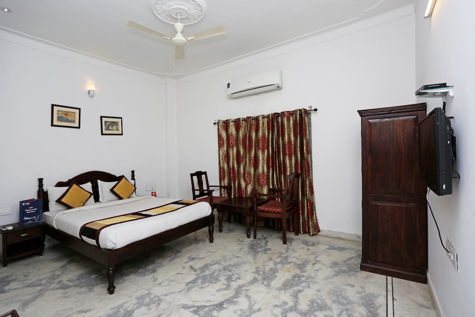 OYO 1159 Hotel Chandra Prakash, Udaipur Central, Udaipur