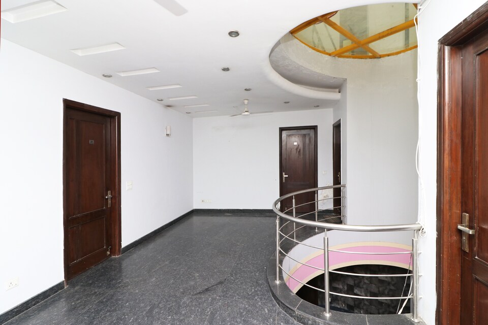 OYO Flagship 8261 Rao Residency, HUDA CENTRE 1, Gurgaon