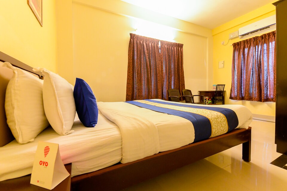 OYO 8273 Diamond Inn, Kakkanad Kochi, Kochi