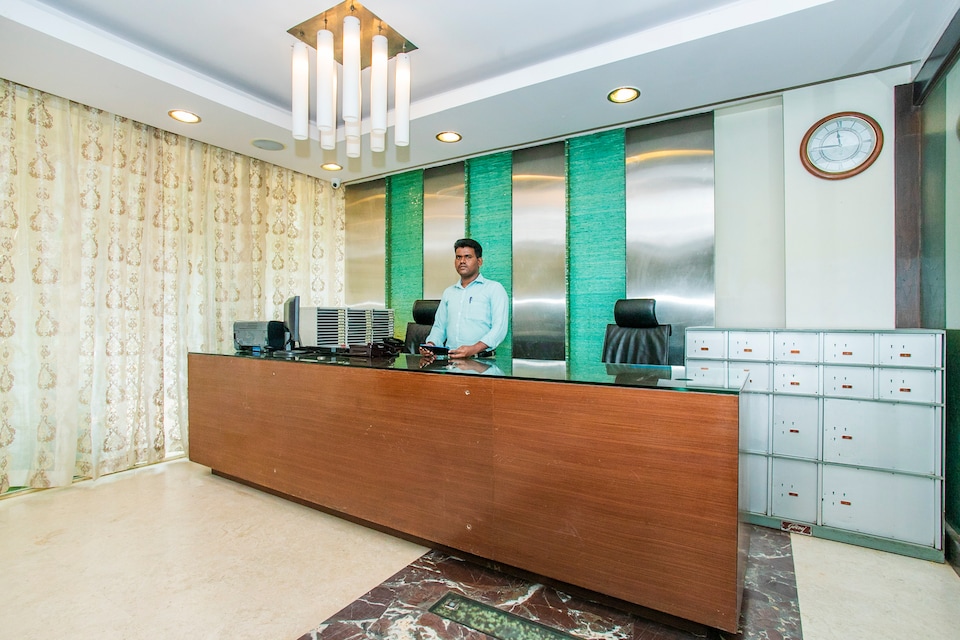 OYO 17123 Hotel Sandesh Kingston, Cottonpete Bangalore, Bangalore