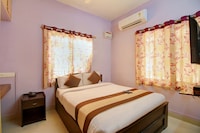 OYO Heritage Residency Near Ecr Beach