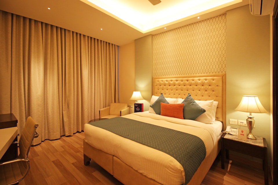 OYO 8283 Hotel Clark International, Karol Bagh Delhi, Delhi