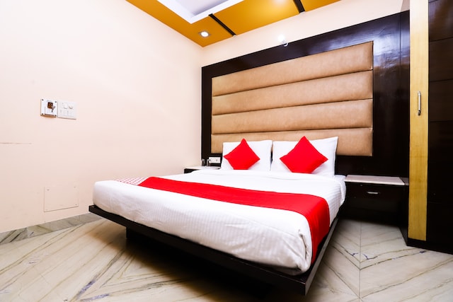 Hotel O J P Inn Near Patel Nagar Metro Station