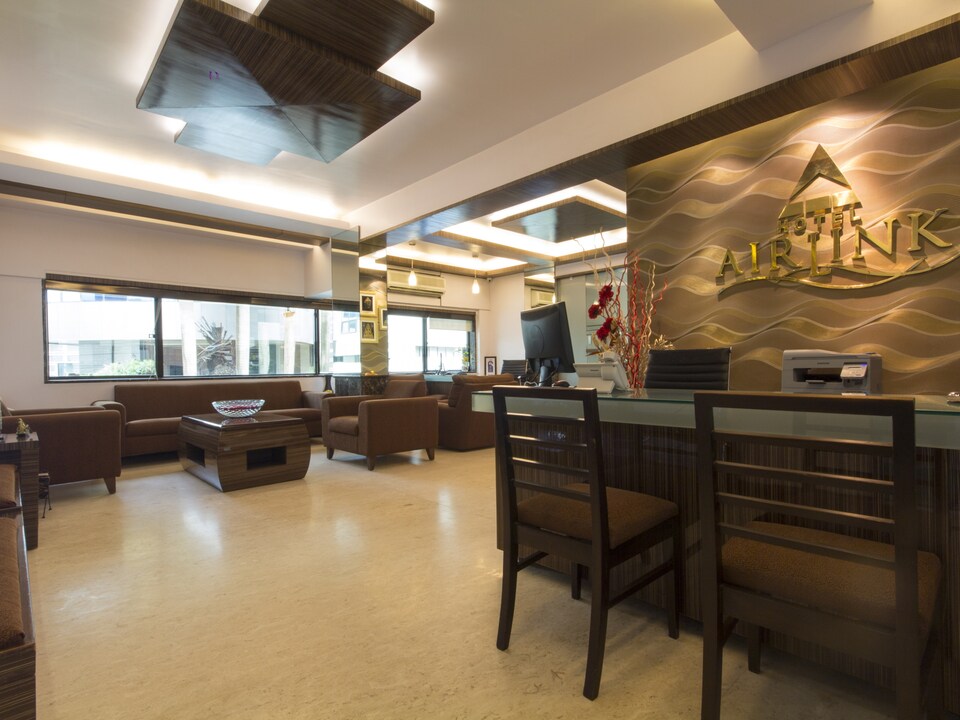 OYO 1163 Hotel Airlink, Mumbai Bandra-Khar-Santacruz, Mumbai