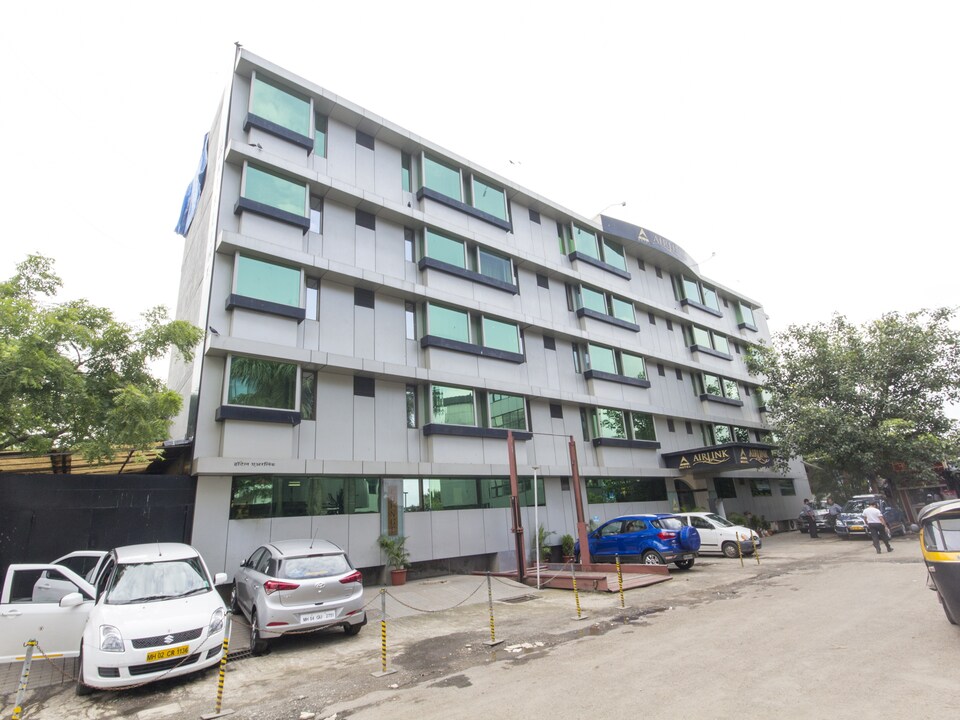 OYO 1163 Hotel Airlink, Mumbai Bandra-Khar-Santacruz, Mumbai