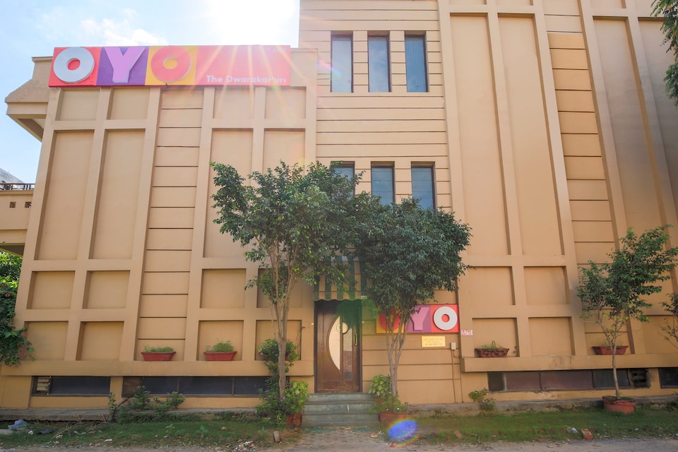 OYO 8309 The DwarakaPuri, Golf Course Road, Gurgaon