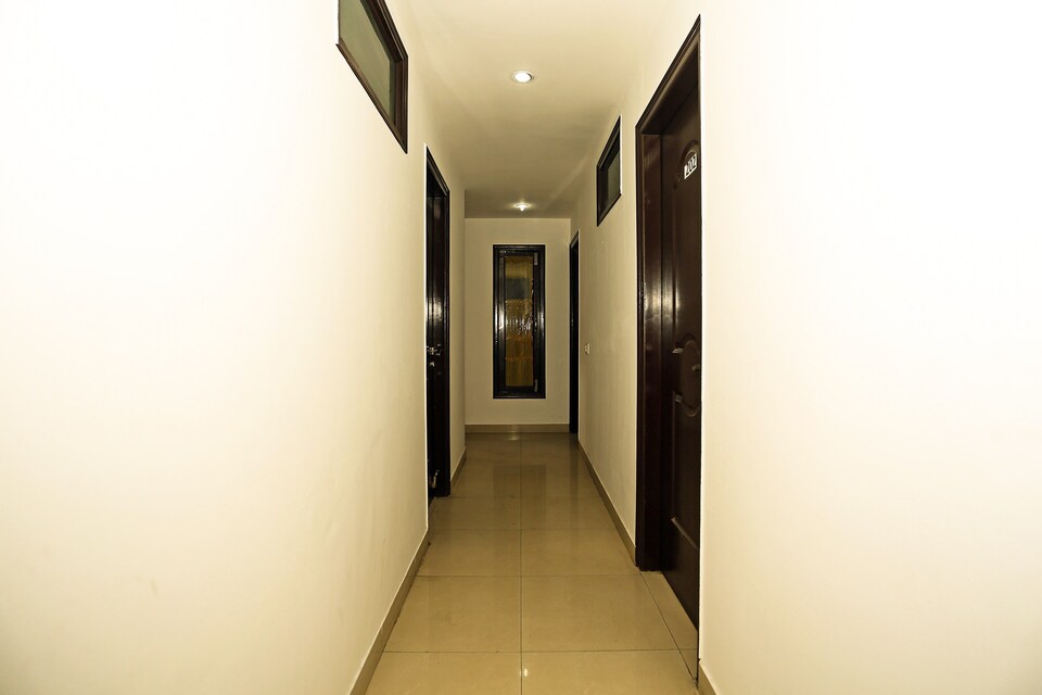 OYO Dlf Phase 4 Near Appu Ghar, Huda 2, Gurgaon
