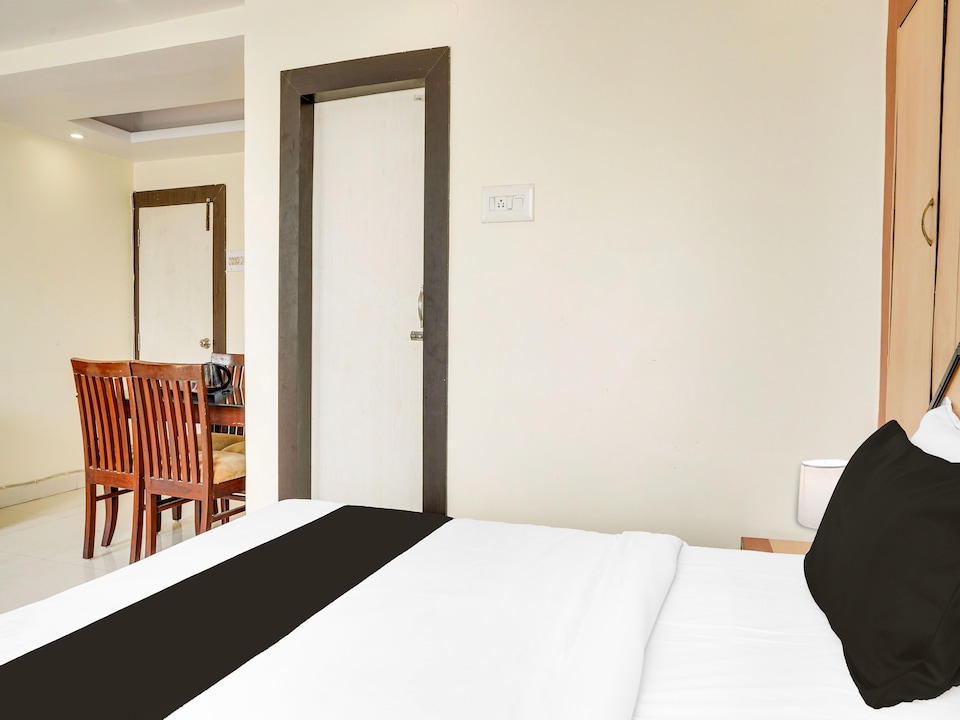 Super Townhouse Jabalpur Railway Junction Formerly Hotel Roopali, Vijay Nagar - Jabalpur, Jabalpur
