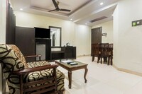 Townhouse Jabalpur Railway Junction Formerly Hotel Roopali