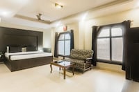 Super Townhouse Jabalpur Railway Junction Formerly Hotel Roopali