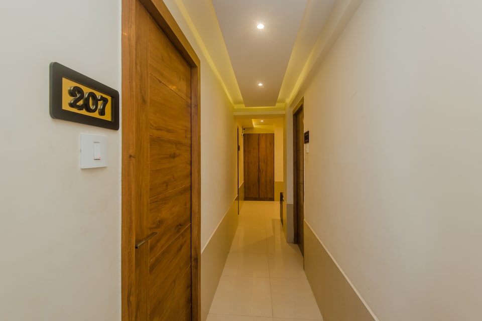 OYO 8363 Hotel Royal NS, Mumbai International Airport, Mumbai