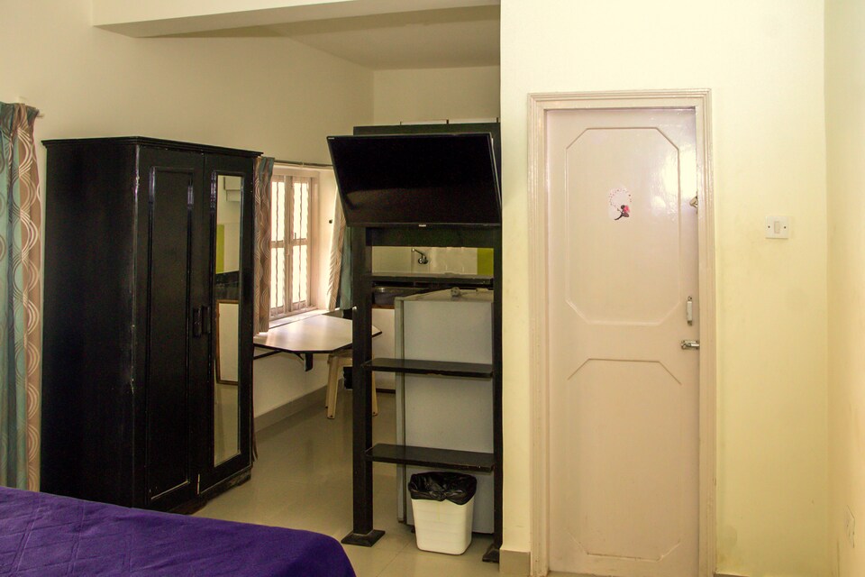 OYO 8370 StayOut Sodders Renton Manor, Baga Goa, Goa