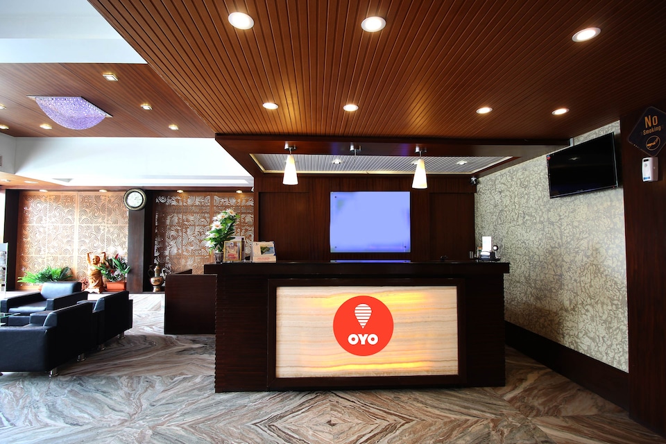 OYO 1170 होटल सिल्वर क्लाउड, Ashram Road Ahmedabad, अहमदाबाद