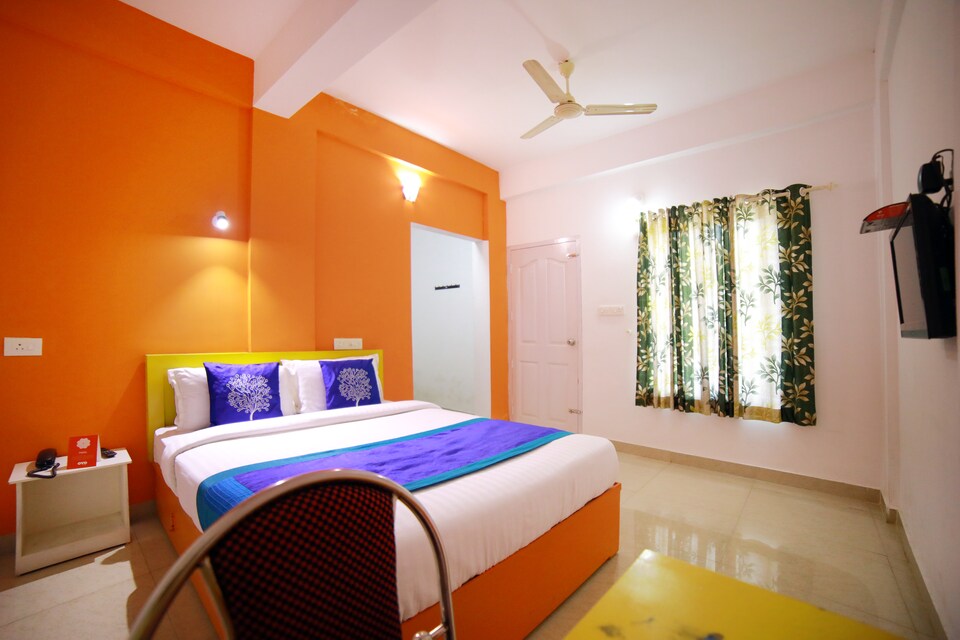 OYO 8396 JJ Residency, Ankamaly Airport Kochi, Kochi