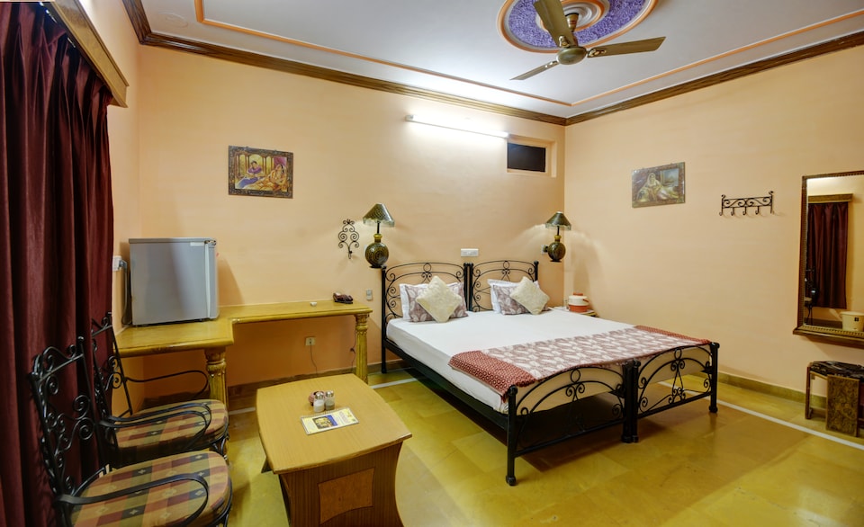 OYO Hotel Moonlight, OYO Rooms Jaisalmer, Book ₹985 OYO