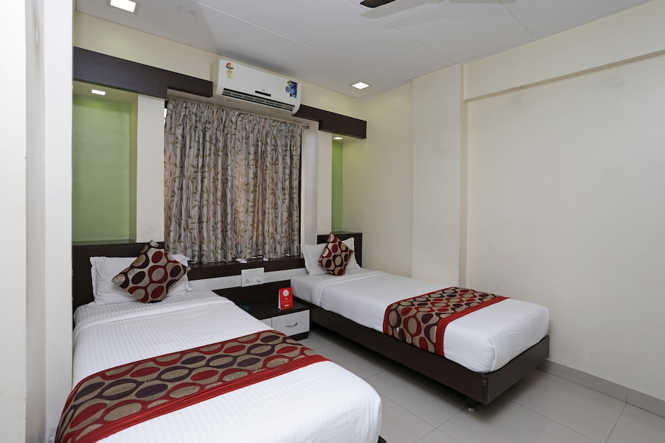 Hotel O Orchid Rooms, Kharadi Pune, पुणे