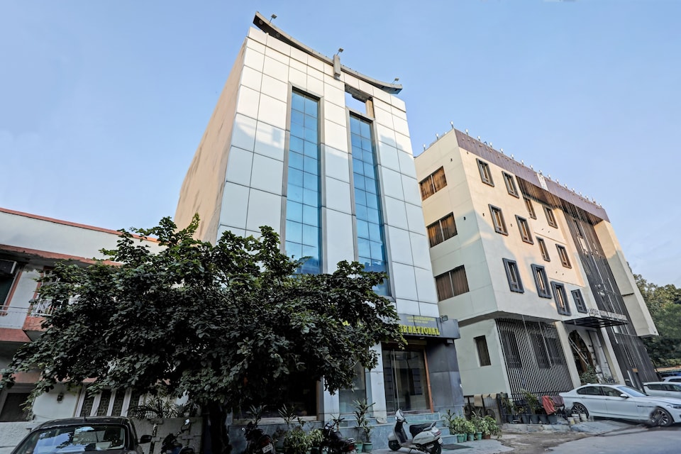 OYO Townhouse 804 Hotel Swiss International, Patel Nagar Delhi, Delhi