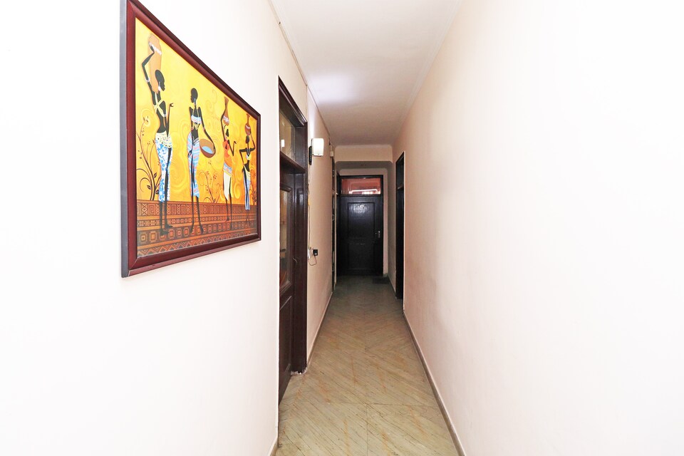 OYO 8438 Prakash Residency, Noida Expressway SEZ, Noida