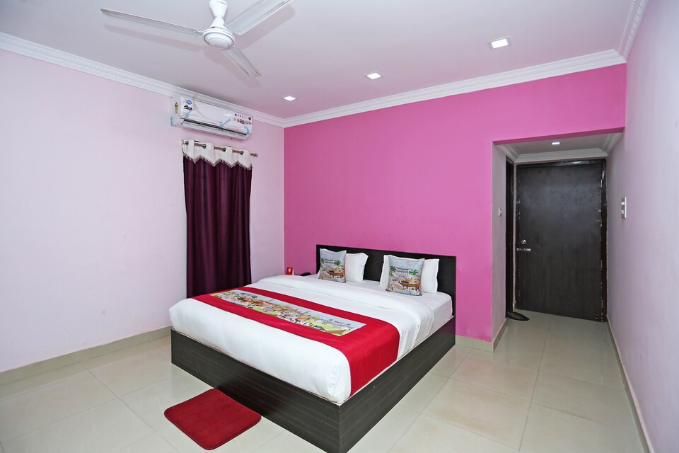 OYO 8740 Nayapalli, Jaidev Vihar, Bhubaneswar