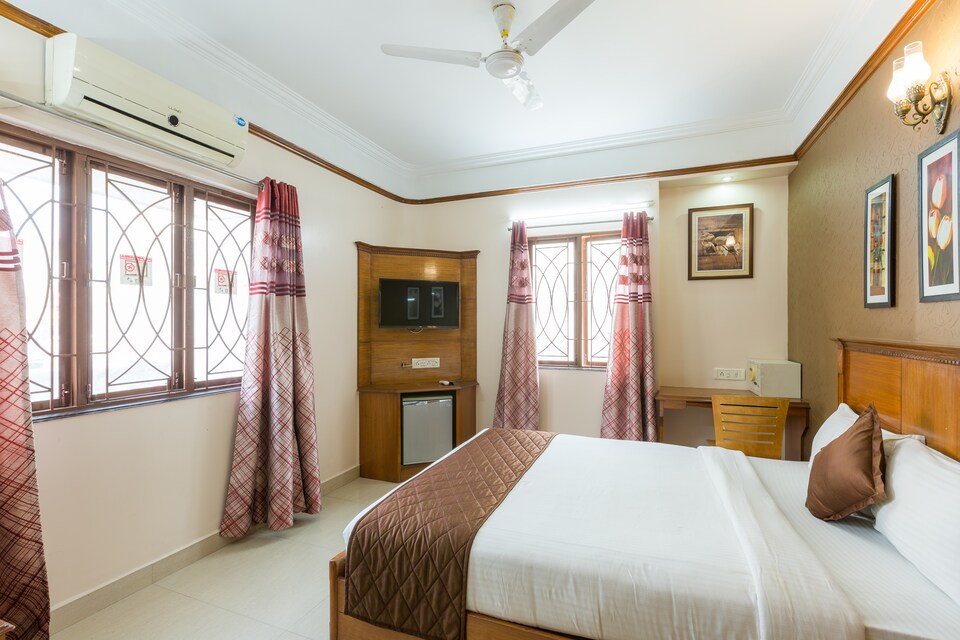 OYO 8463 Grand, Indiranagar Bangalore, Bangalore