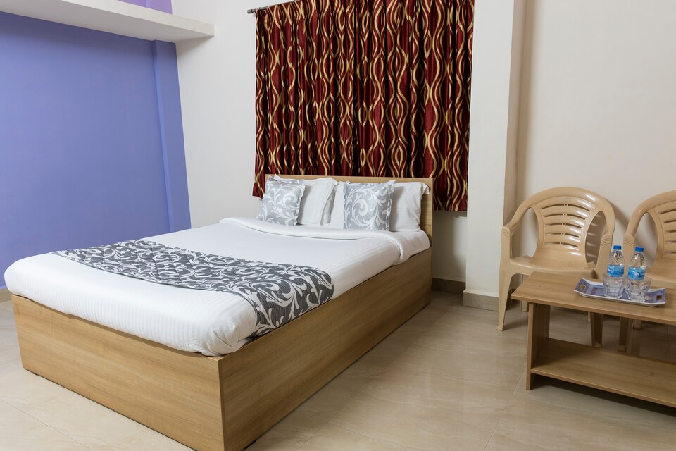 OYO 8475 RV Comforts, Mathikere Bangalore, Bangalore