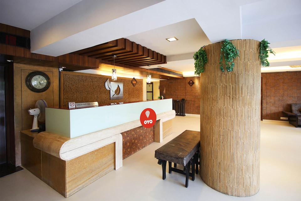 OYO Premium 037 Thaltej SG Highway, SG Highway Ahmedabad, अहमदाबाद