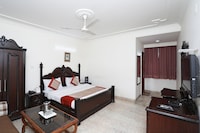 OYO Hotel Ashu Palace Near Gurudwara Shri Bangla Sahib