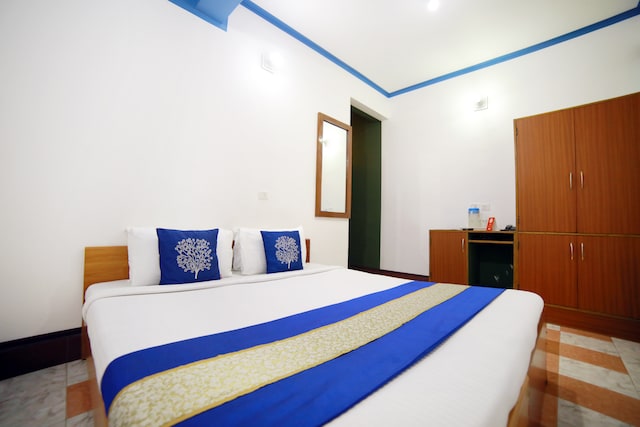OYO Raahath Inn