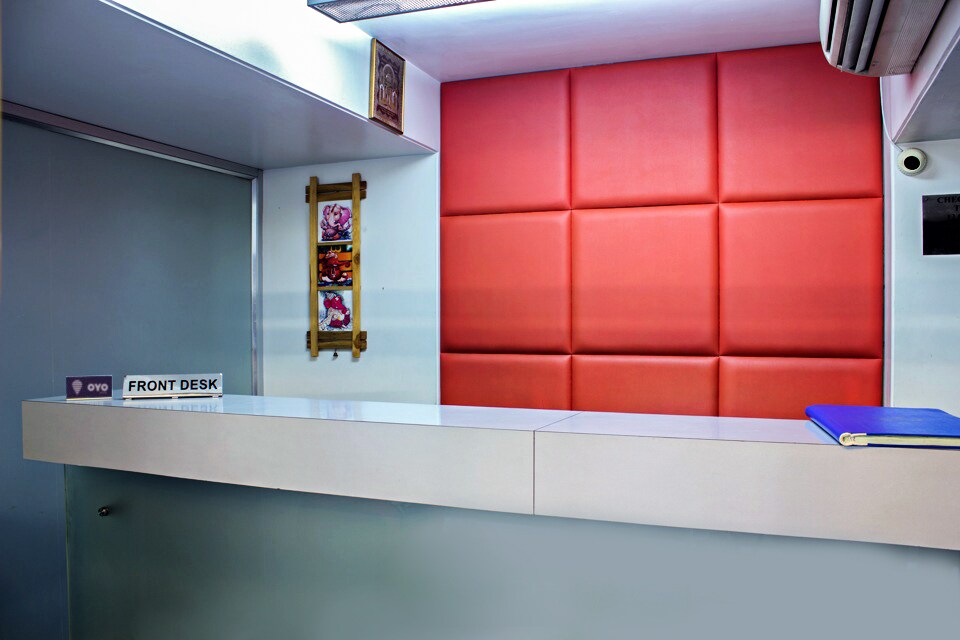 OYO 1184 Hotel Granville, Mumbai Borivali-Dahisar-Mira Road, Mumbai