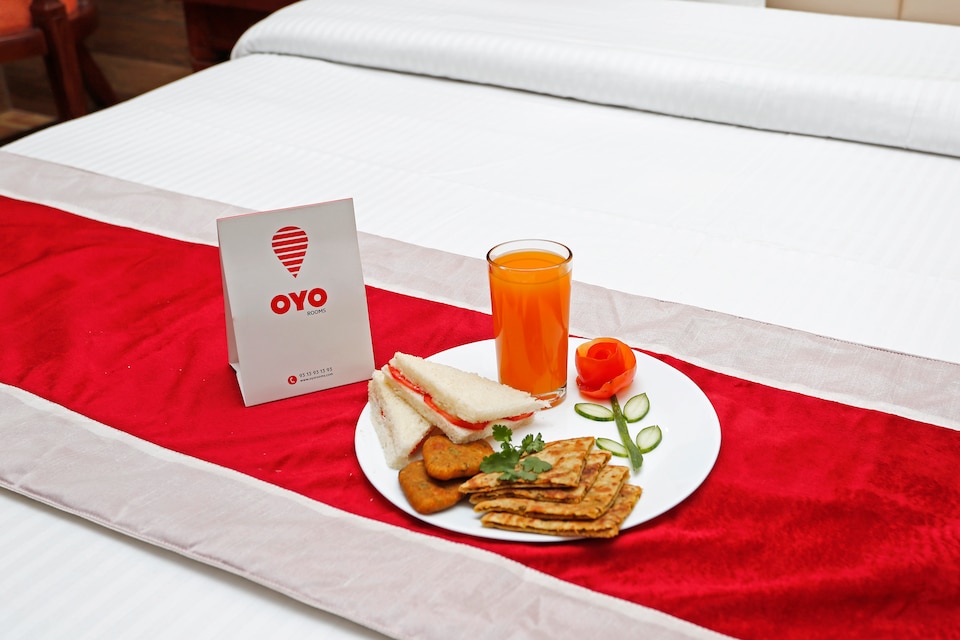 OYO 8542 Hotel Vishnu Inn, Dehradun Railway Station, Dehradun