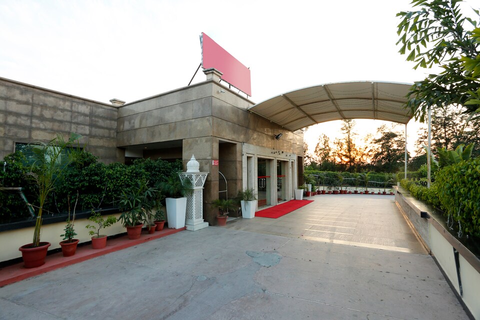 OYO 8557 Airport Residency, Airport Delhi, Delhi Transit