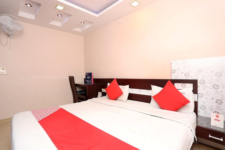 OYO 8568 Hotel Kishan Villas, M P Nagar Bhopal, भोपाल
