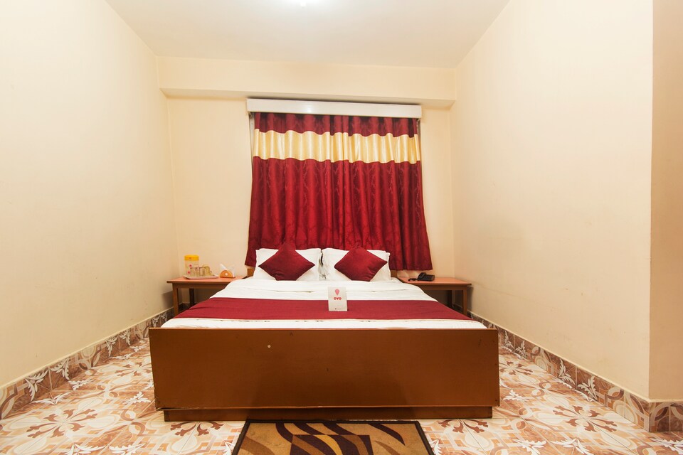 OYO 8569 Hotel Himalayas, MG Marg Gangtok, Gangtok