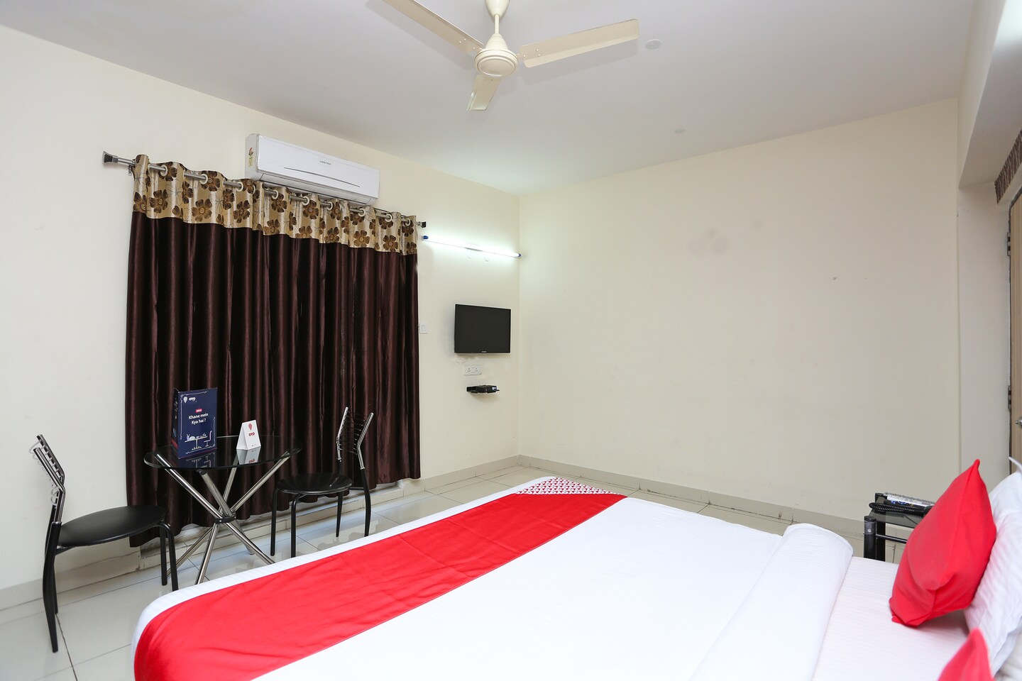 OYO 8587 Dwell Suites Hyderabad - Hyderabad Hotel Reviews, Photos