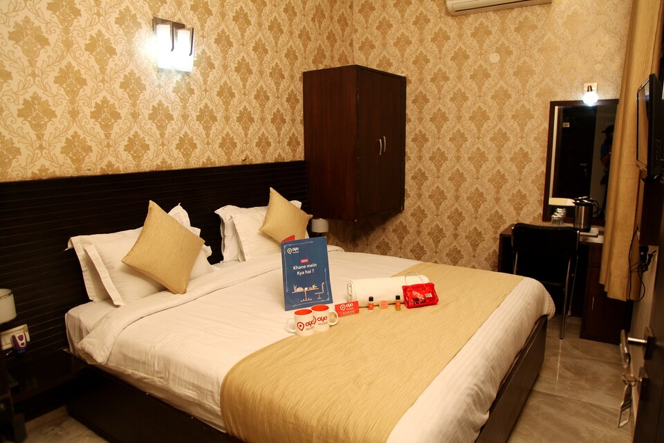 OYO 1191 Hotel Park Plaza, Cantonment, Varanasi