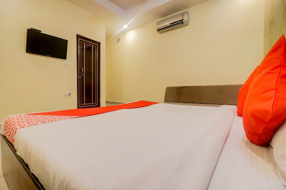 OYO 8593 Hotel Supernova, Jhansi, Jhansi