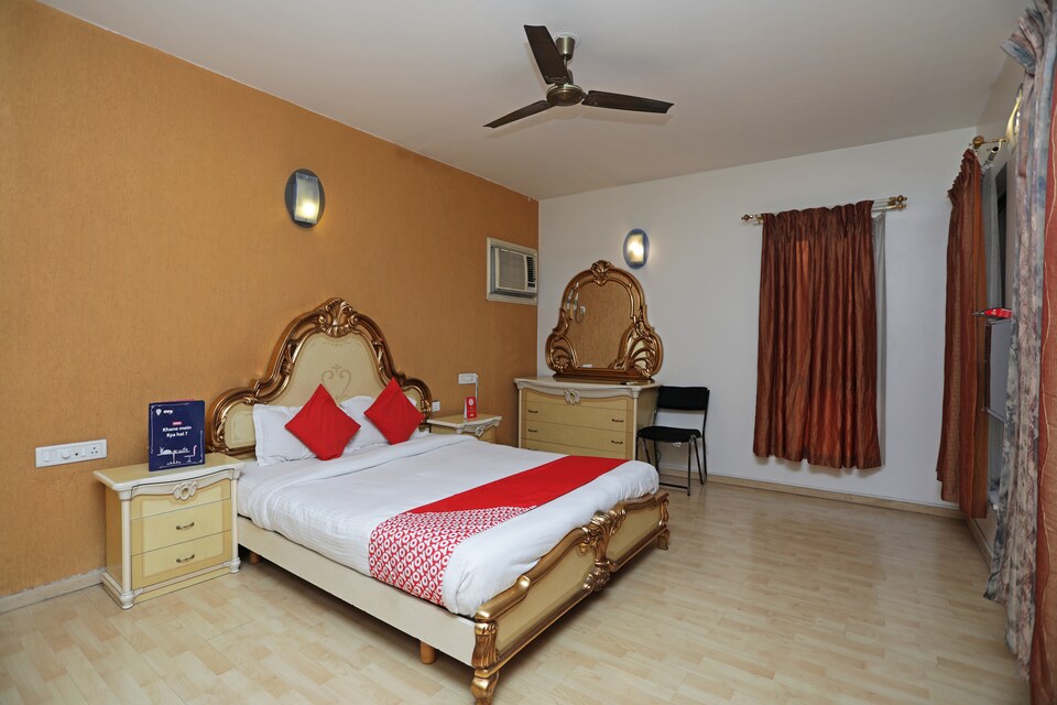 OYO 9224 La Royle Appartments, Koregaon Park Pune, Pune