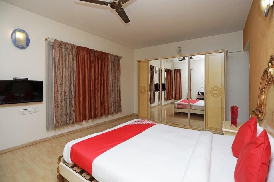 OYO 9224 La Royle Appartments, Koregaon Park Pune, Pune