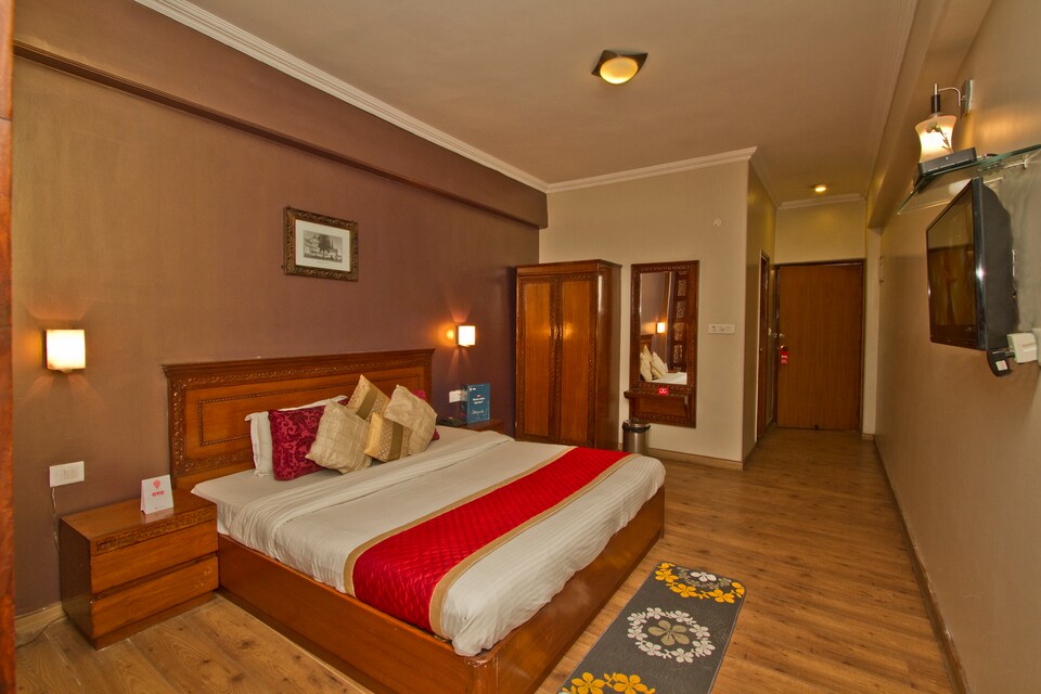 OYO 8599 Wingait Inn, The Mall Road-Shimla, Shimla
